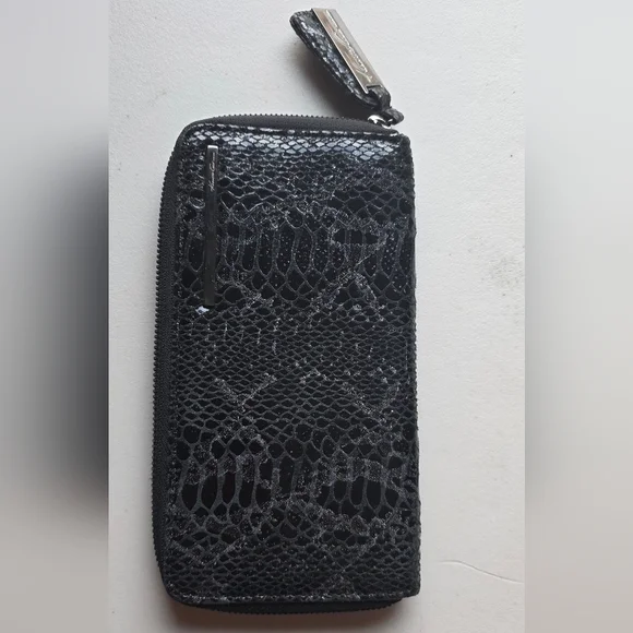 Black Textured Wallet - Picture 1 of 5